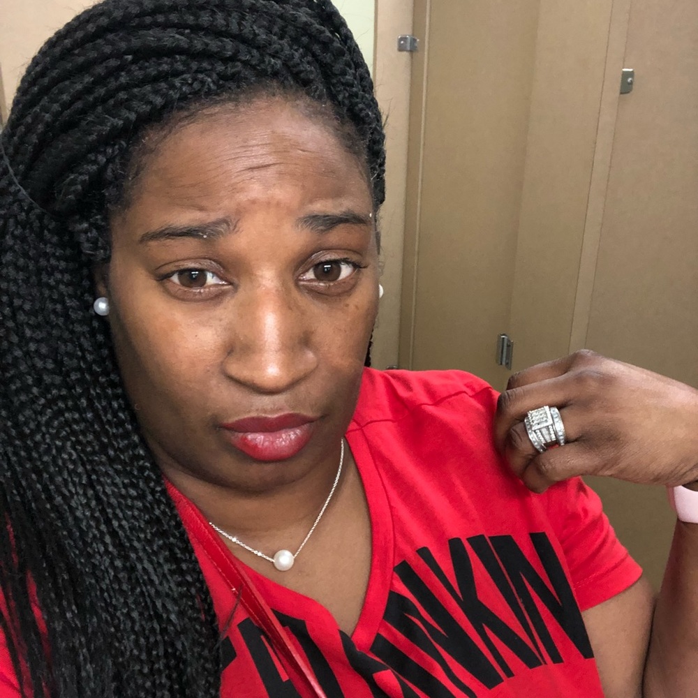 Meet your Posher, Shakeshia